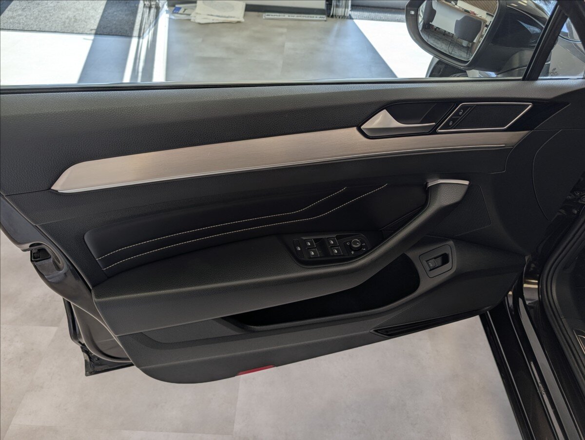 Volkswagen Passat Kombi 2,0 l 140 kw