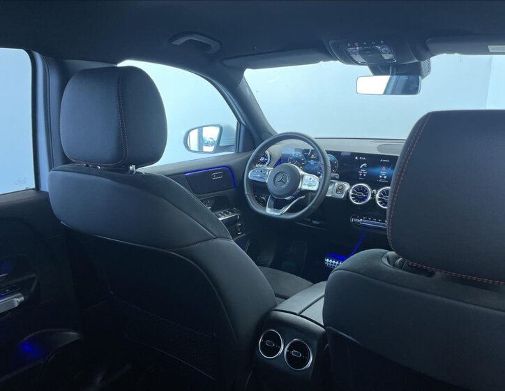 Mercedes-Benz GLB 21