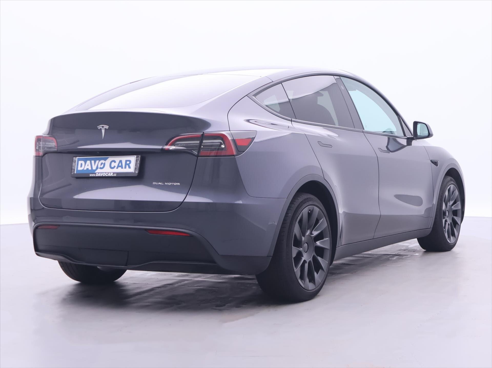 Tesla Model Y SUV 0,0 378 kw
