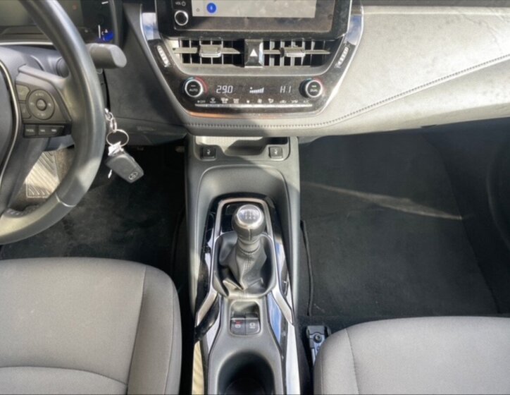 Toyota Corolla Sedan / Limuzína 1,5 l 92 kw