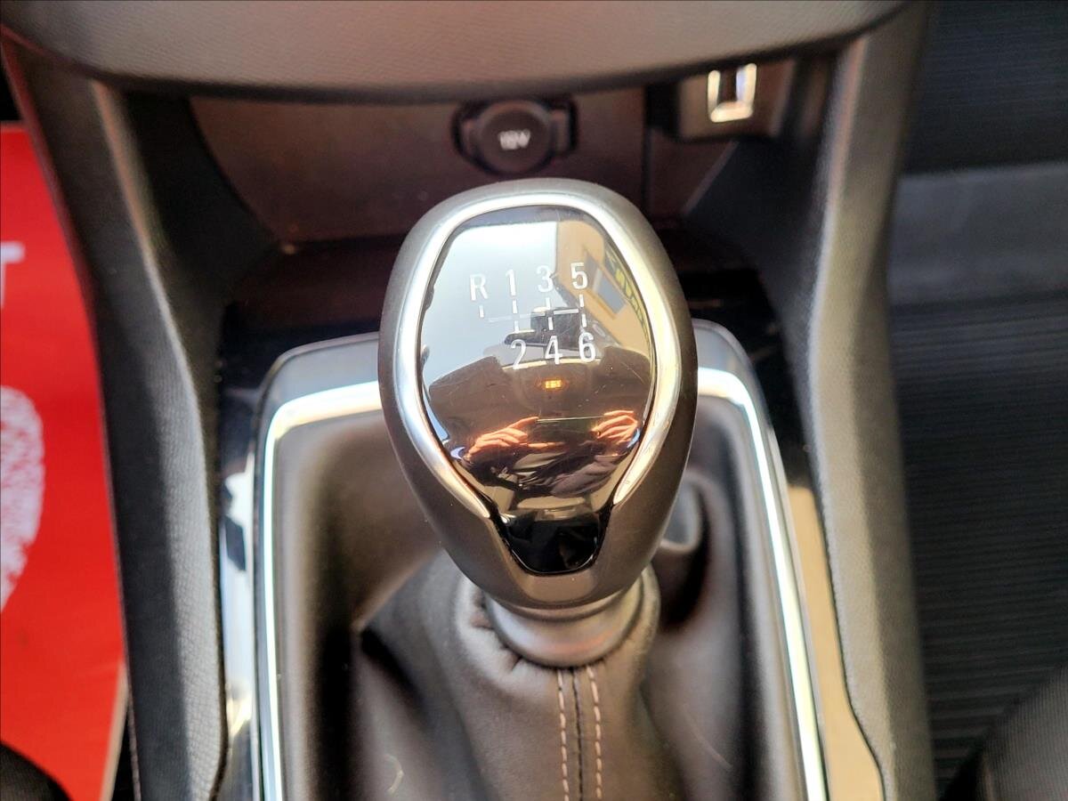 Peugeot 308 Hatchback 1,5 l 75 kw