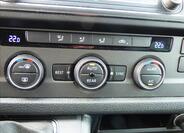 Volkswagen Caravelle 32