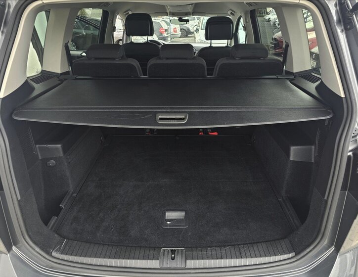 Volkswagen Touran Kombi 2,0 l 110 kw