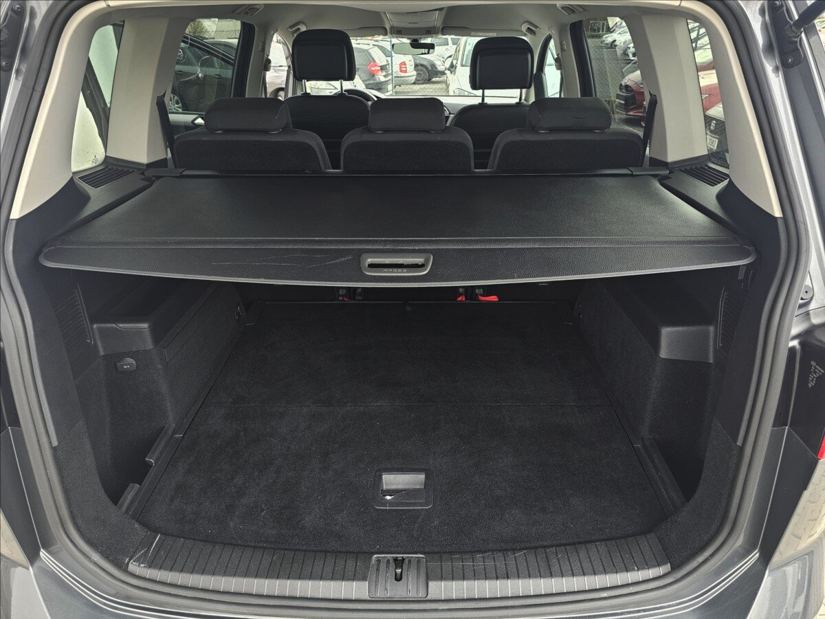 Volkswagen Touran Kombi 2,0 l 110 kw