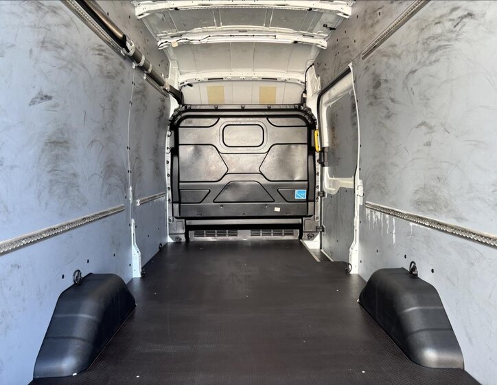 Ford Transit Skříň 2,0 l 96 kw