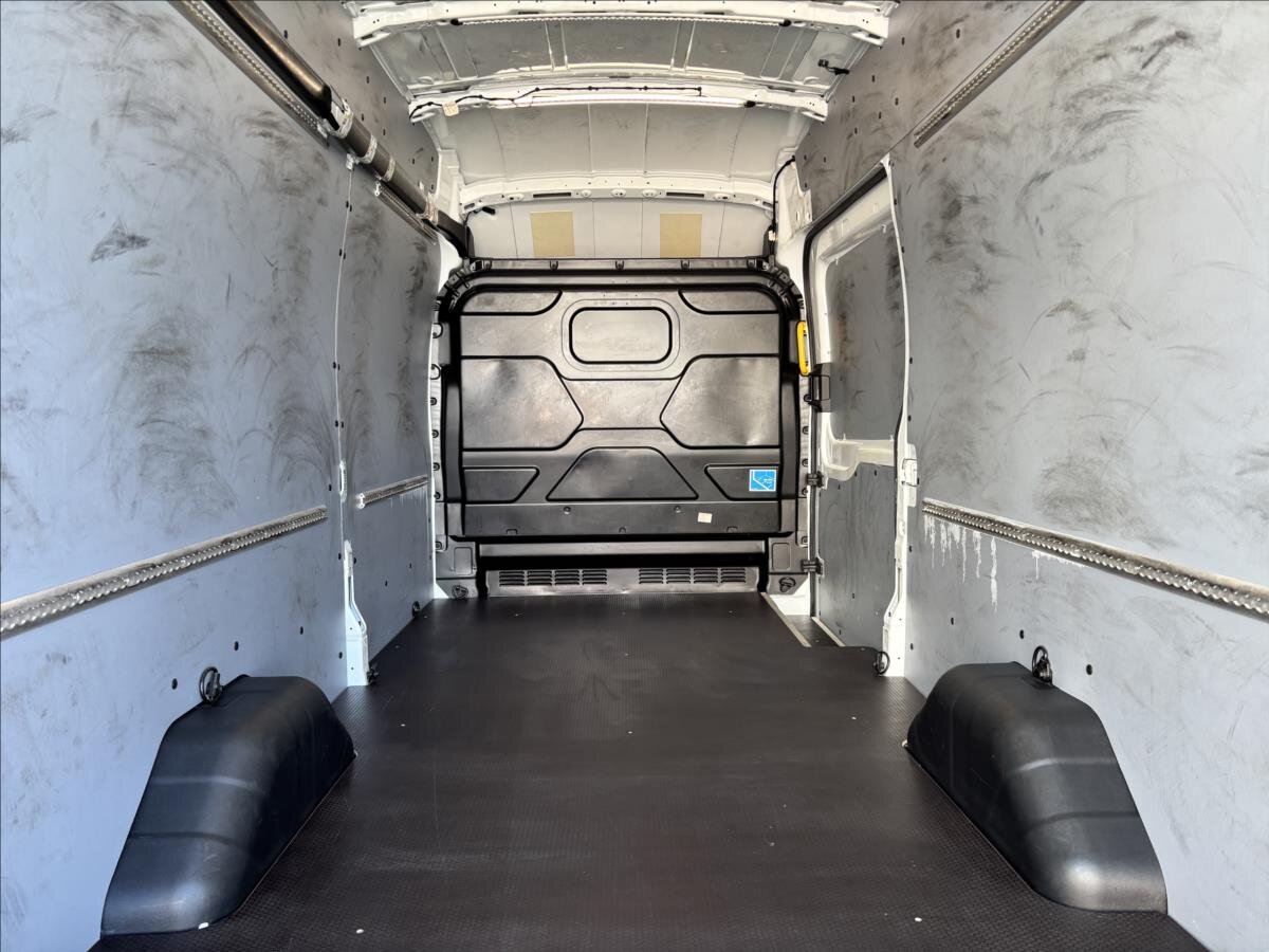 Ford Transit Skříň 2,0 l 96 kw