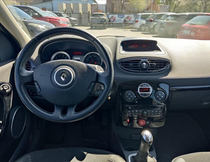 Renault Clio Hatchback 1,1 l 55 kw