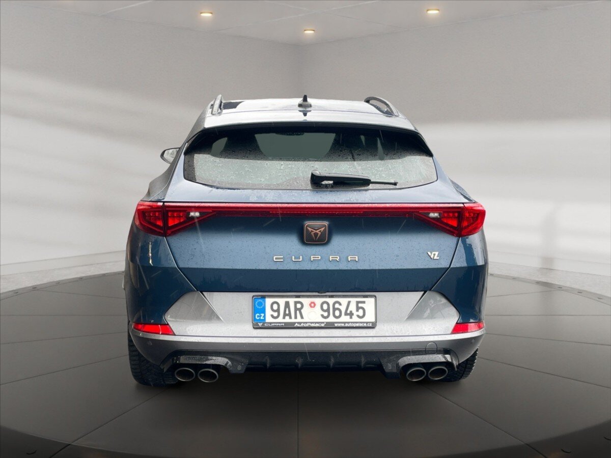 Cupra Formentor SUV / Terénní 2,0 l 228 kw