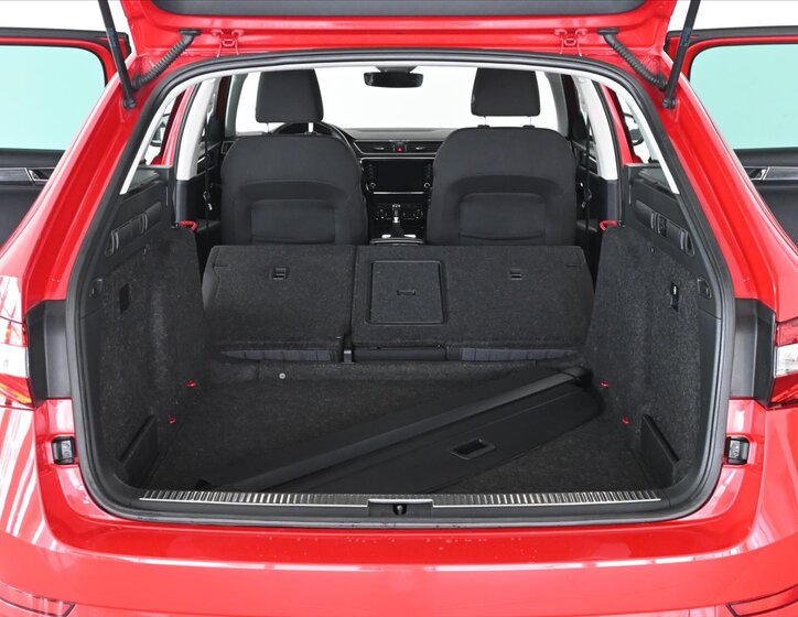 Škoda Superb Kombi 2,0 l 110 kw