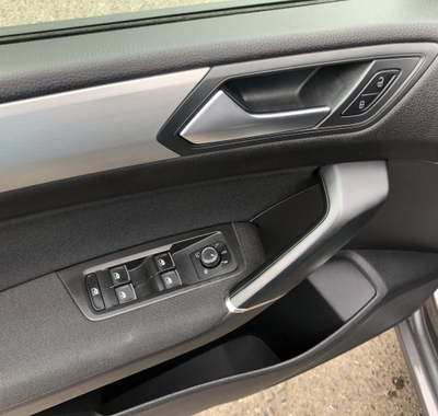 Volkswagen Touran 25