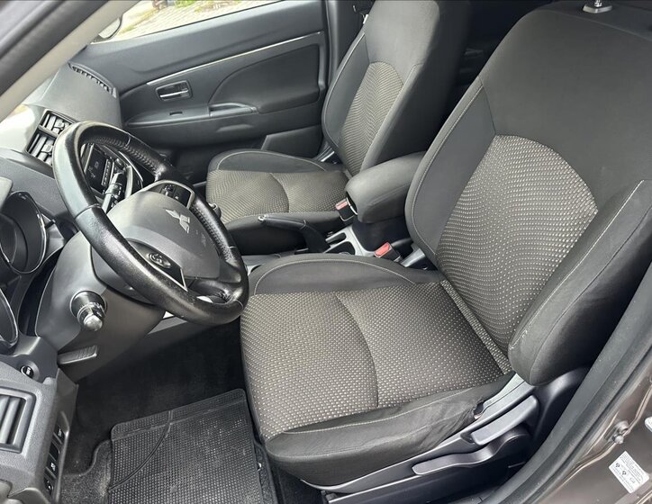 Mitsubishi ASX SUV 1,6 l 86 kw