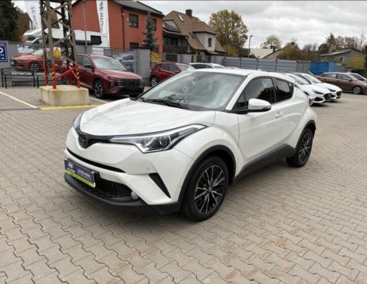 Toyota C-HR 3