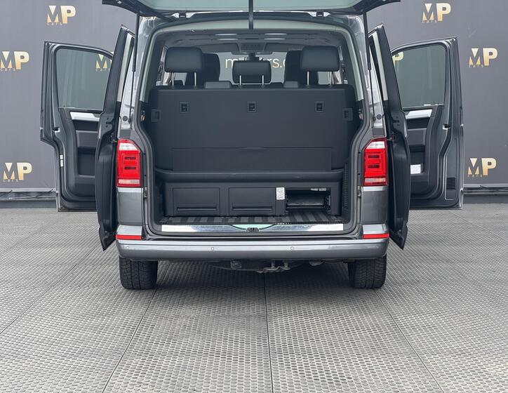 Volkswagen Multivan 10