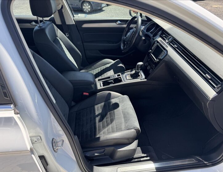 Volkswagen Passat Kombi 2,0 l 110 kw