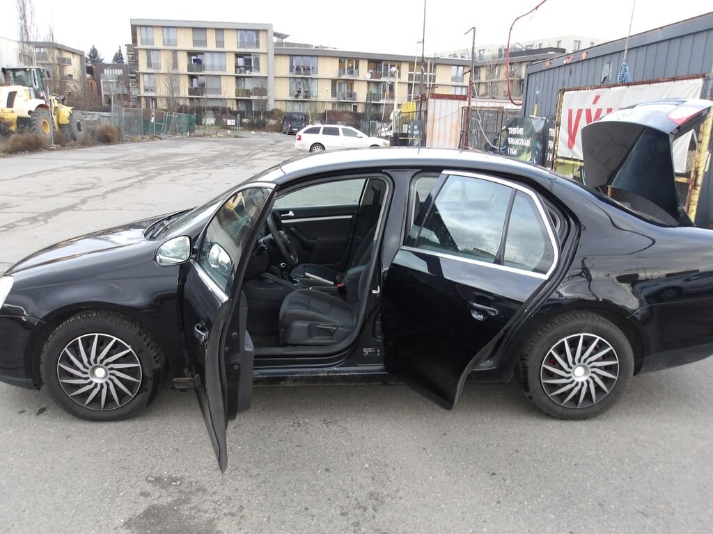 Volkswagen Jetta Sedan 1,9 l 77 kw