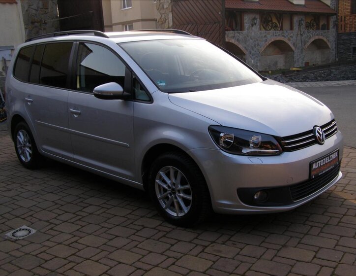 Volkswagen Touran MPV 1,2 l 77 kw