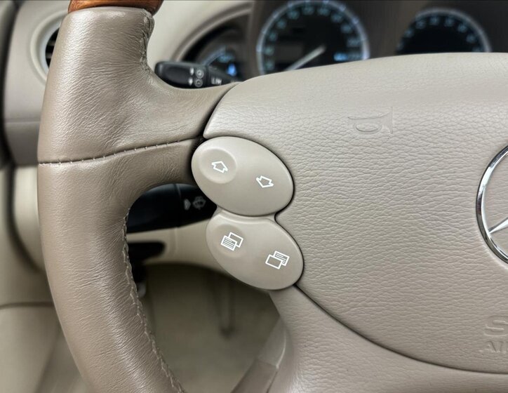 Mercedes-Benz SL Kabriolet 5,0 l 225 kw