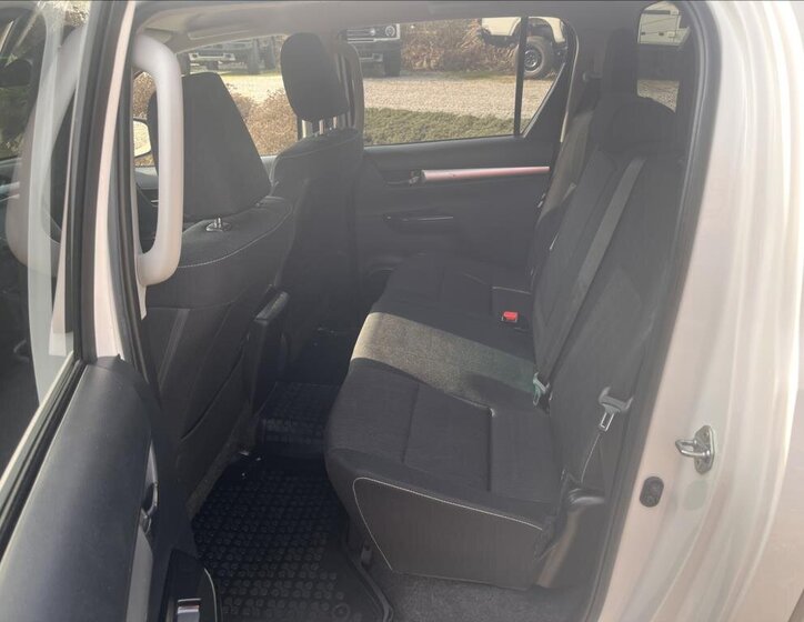 Toyota Hilux Pick-up 2,4 l 110 kw