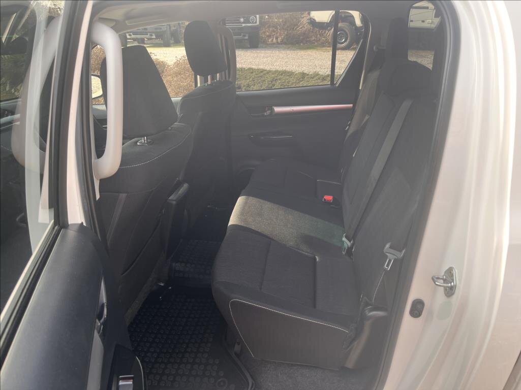 Toyota Hilux Pick-up 2,4 l 110 kw