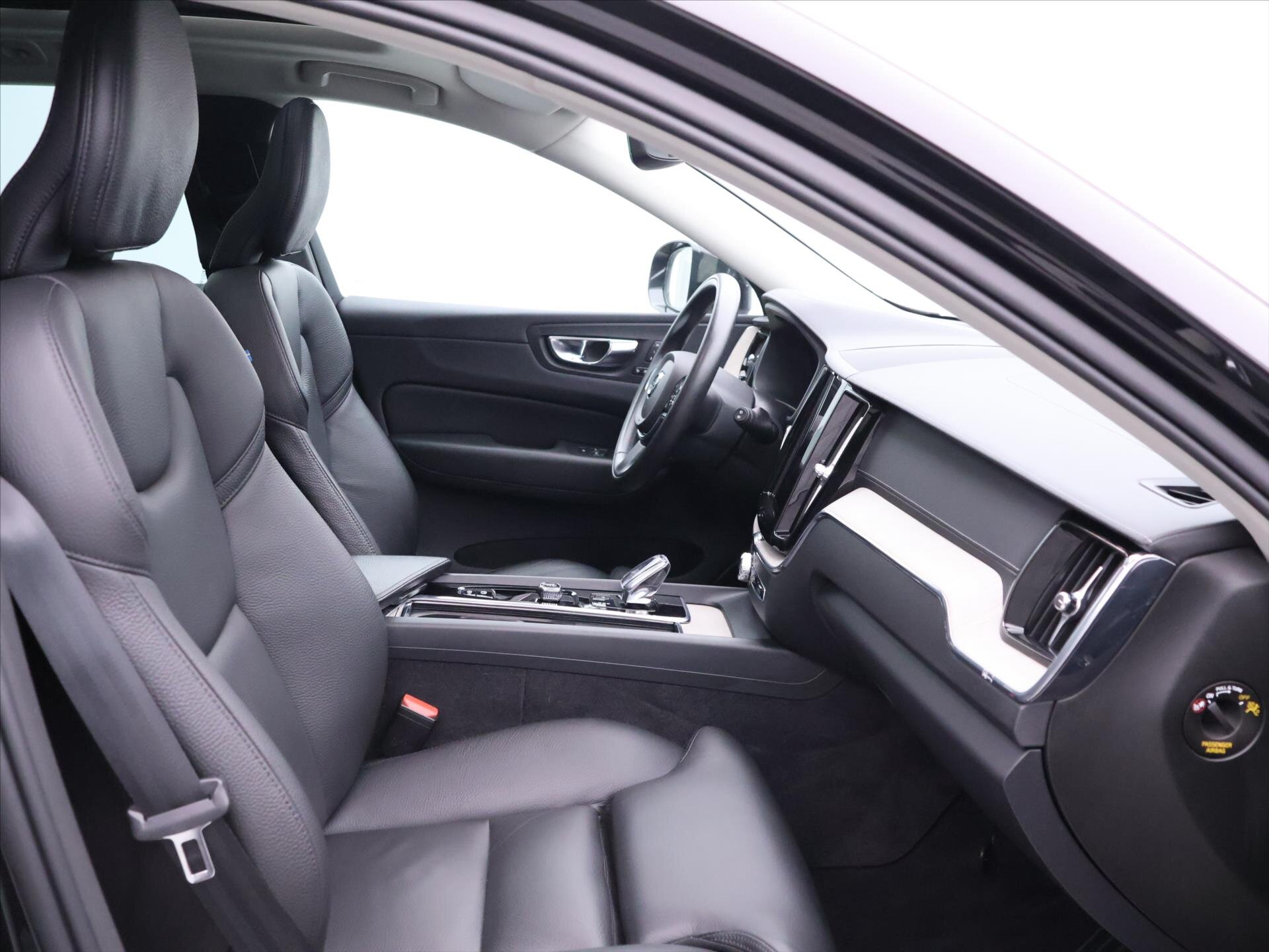 Volvo XC60 SUV 2,0 l 183 kw