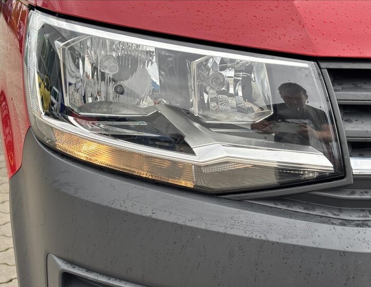 Volkswagen Transporter Skříň 2,0 l 75 kw