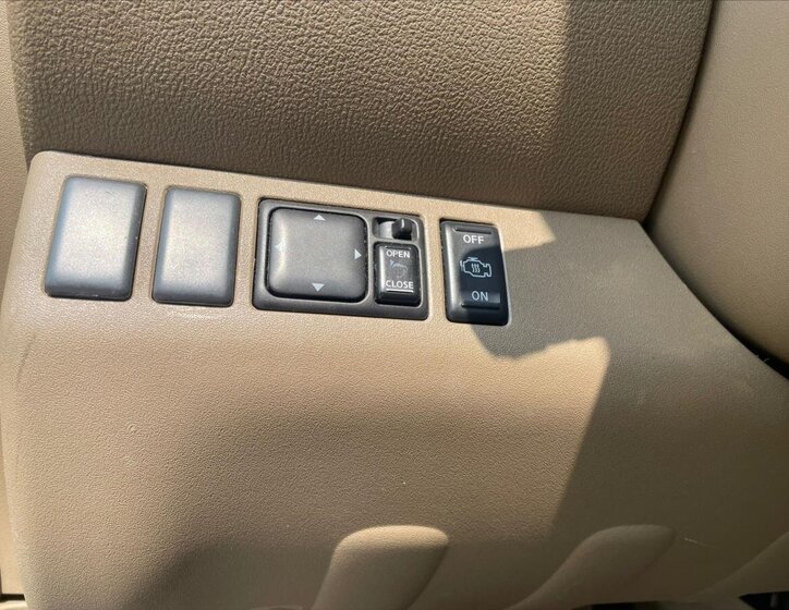 Nissan Pathfinder 16