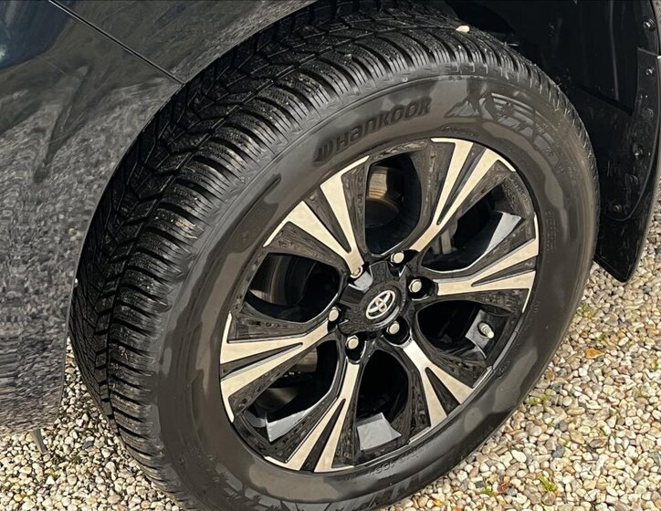 Toyota Land Cruiser 25