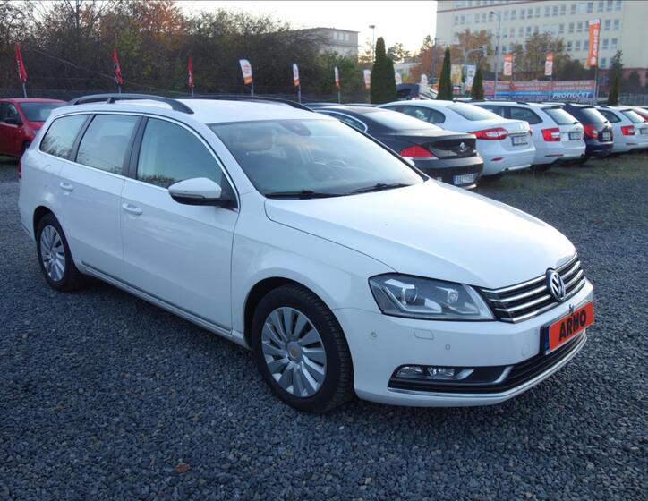 Volkswagen Passat 1