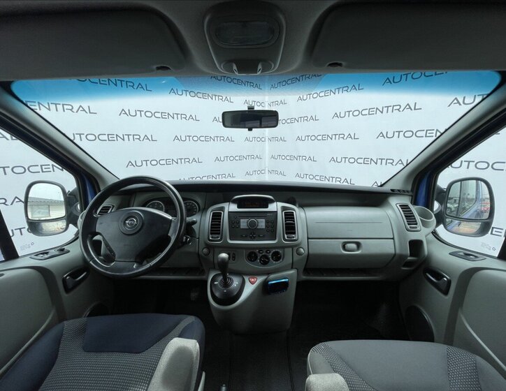 Opel Vivaro MPV 2,5 l 107 kw