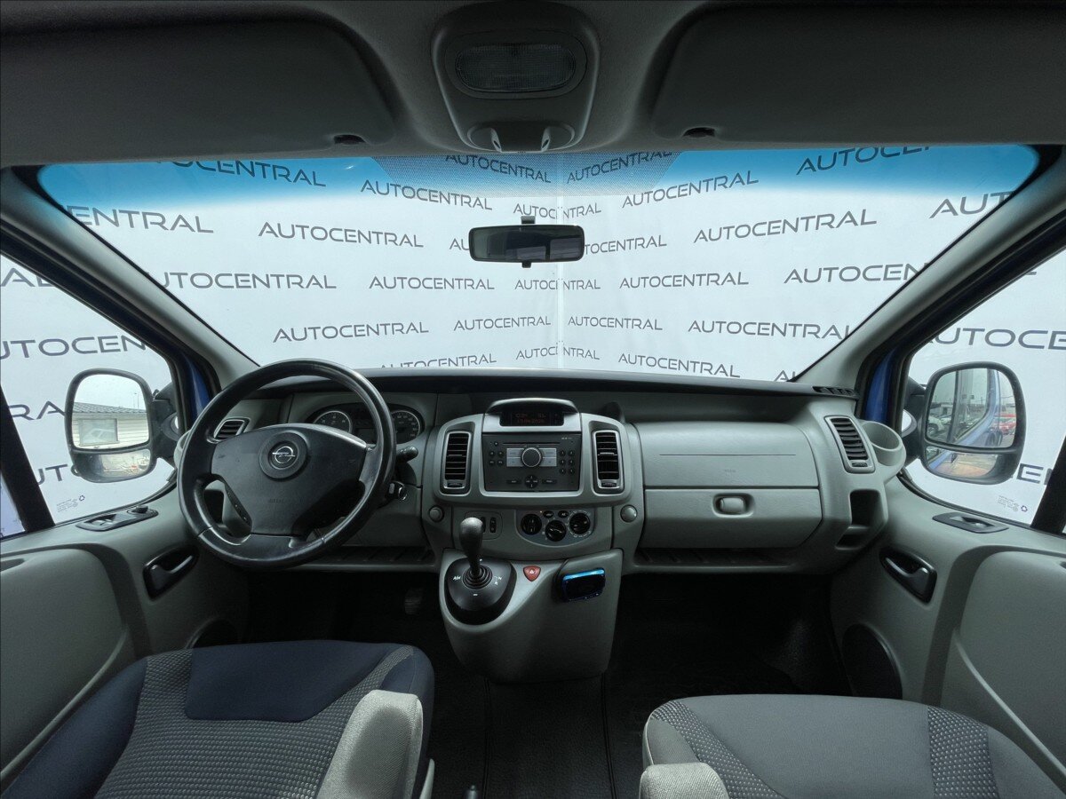 Opel Vivaro MPV 2,5 l 107 kw