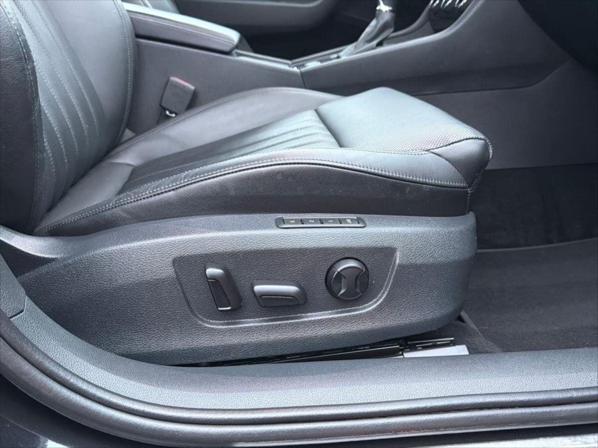 Škoda Superb Sedan 2,0 l 140 kw