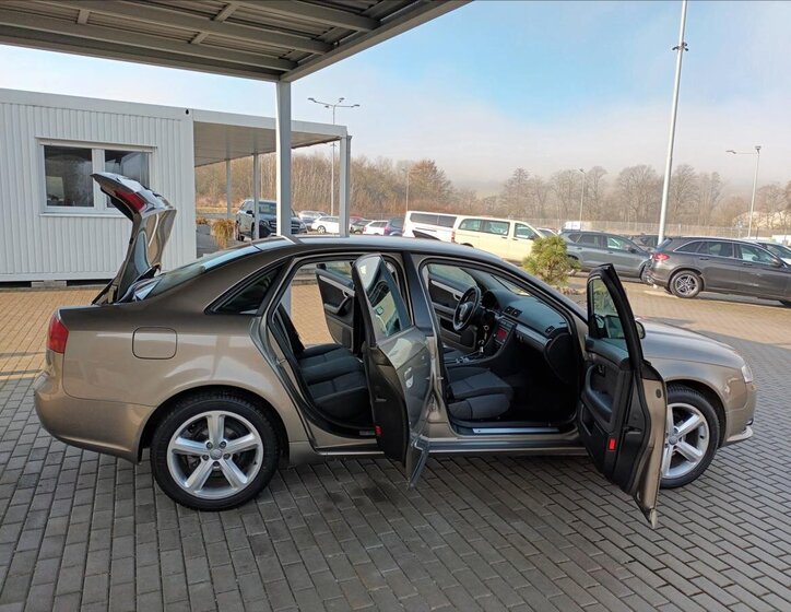 Audi A4 Sedan / Limuzína 1,9 l 85 kw