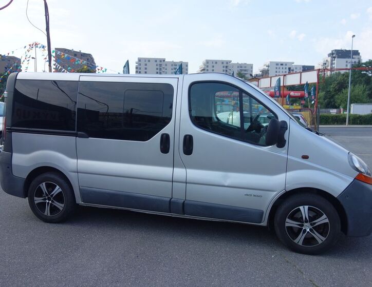 Renault Trafic 4