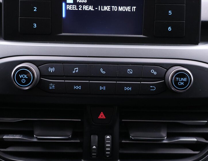 Ford Focus Kombi 999,0 74 kw