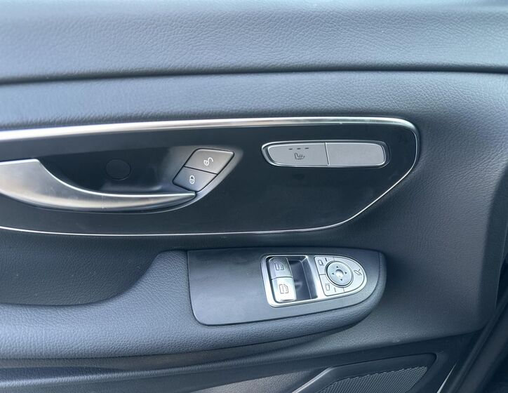 Mercedes-Benz Třídy V 11