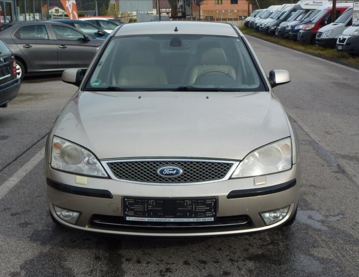 Ford Mondeo Sedan / Limuzína 2,5 l 125 kw