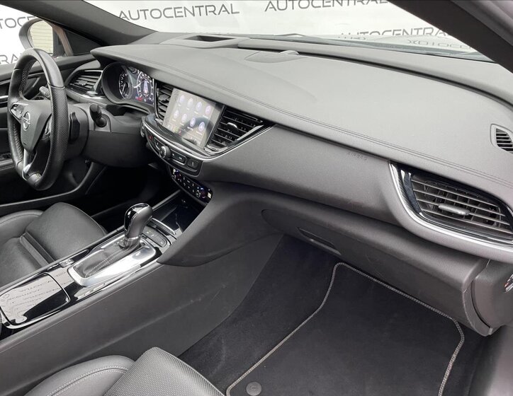 Opel Insignia Kombi 1,5 l 121 kw