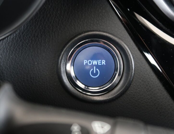 Toyota C-HR Hatchback 1,8 l 72 kw