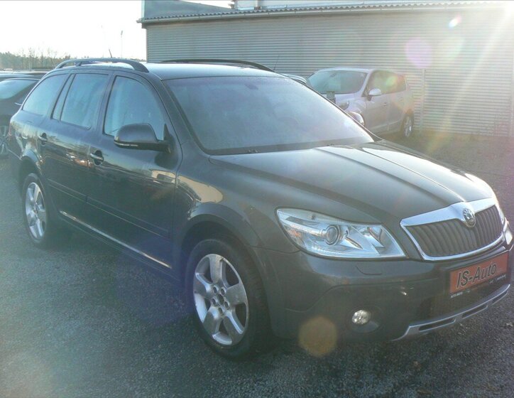 Škoda Octavia Kombi 2,0 l 103 kw