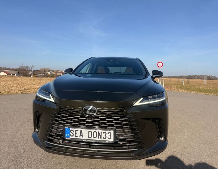 Lexus RX 450 SUV 2,5 l 136 kw