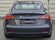 Tesla Model 3 6