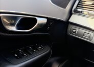 Volvo XC90 SUV / Terénní 2,0 l 173 kw