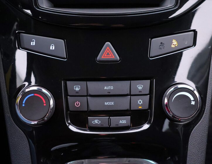 Chevrolet Orlando 21