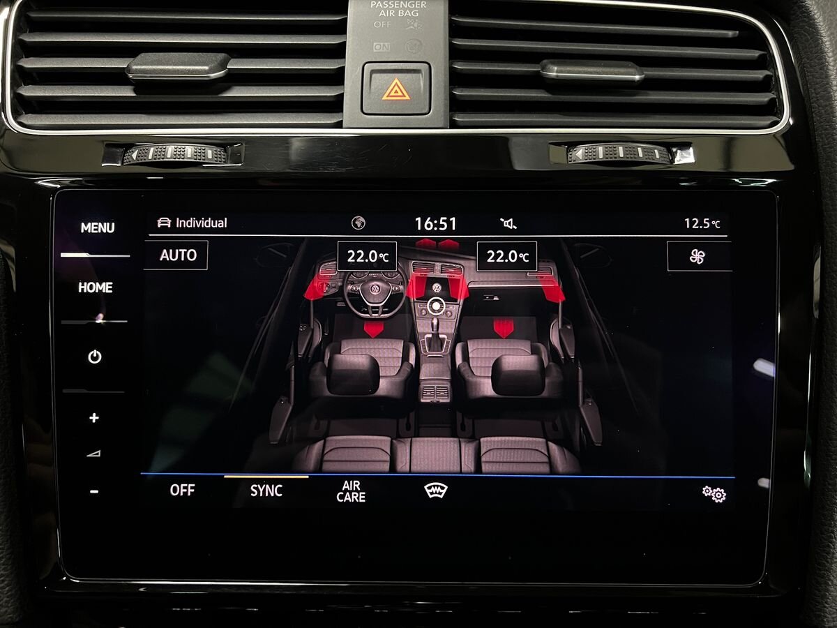 Volkswagen Golf Kombi 2,0 l 221 kw