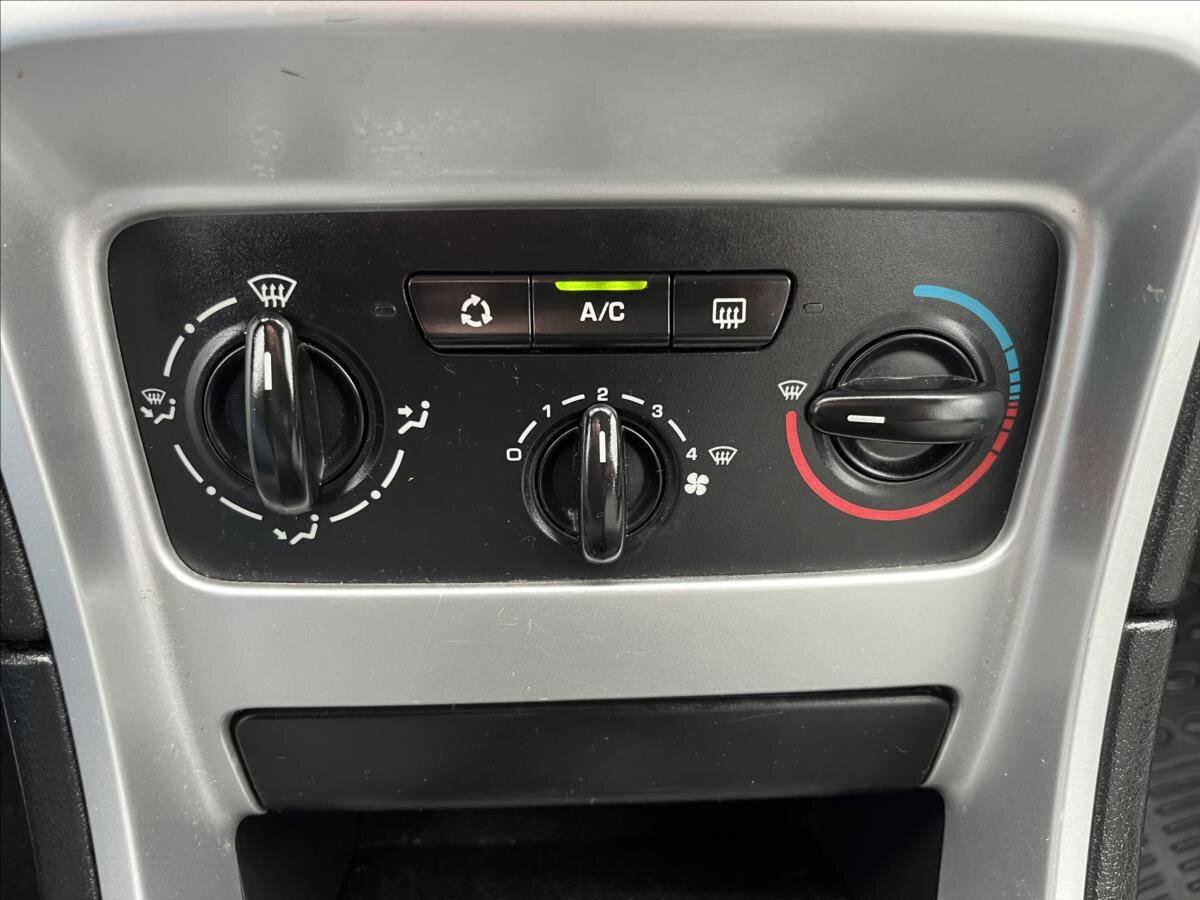 Peugeot 307 Hatchback 1,4 l 65 kw