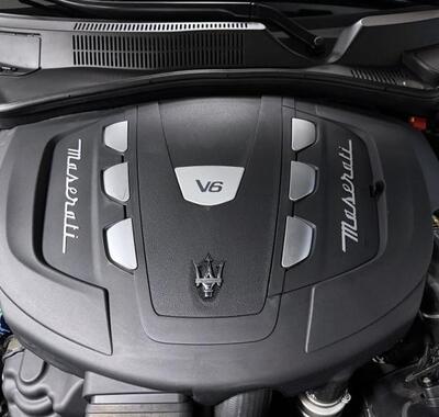 Maserati Quattroporte 6