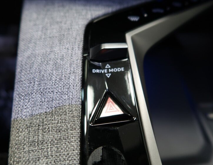 Peugeot 3008 SUV 1,2 l 100 kw