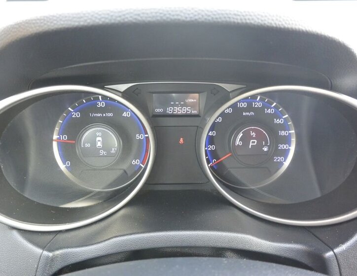 Hyundai ix35 SUV / Terénní 2,0 l 100 kw