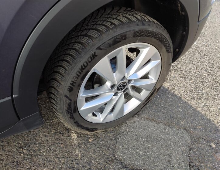 Volkswagen T-Cross 19