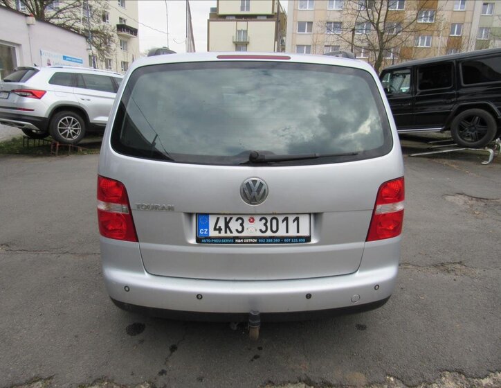 Volkswagen Touran Kombi 1,6 l 75 kw